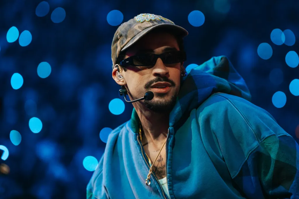 Bad Bunny será o primeiro artista a cantar em espanhol no show de intervalo do Super Bowl