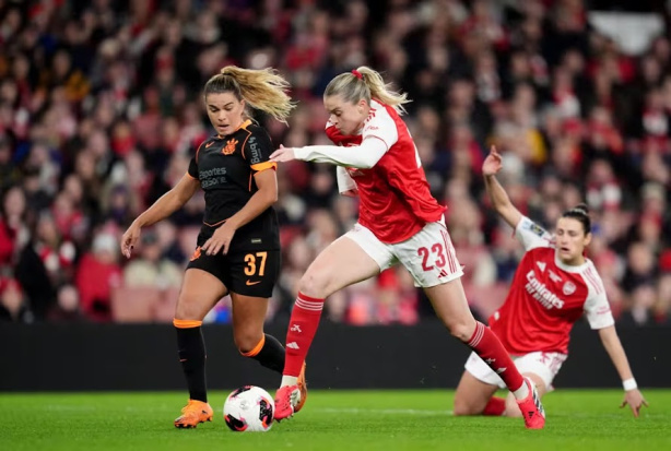 Corinthians amplia tabu diante do Arsenal com nova derrota no feminino e mantém retrospecto negativo