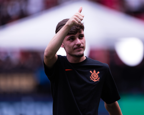 Ex-corinthiano Fábio Luciano vê Barcelona como destino ideal para Breno Bidon
