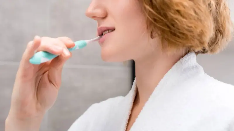 Quanto tempo deve durar a escovação para o flúor proteger os dentes