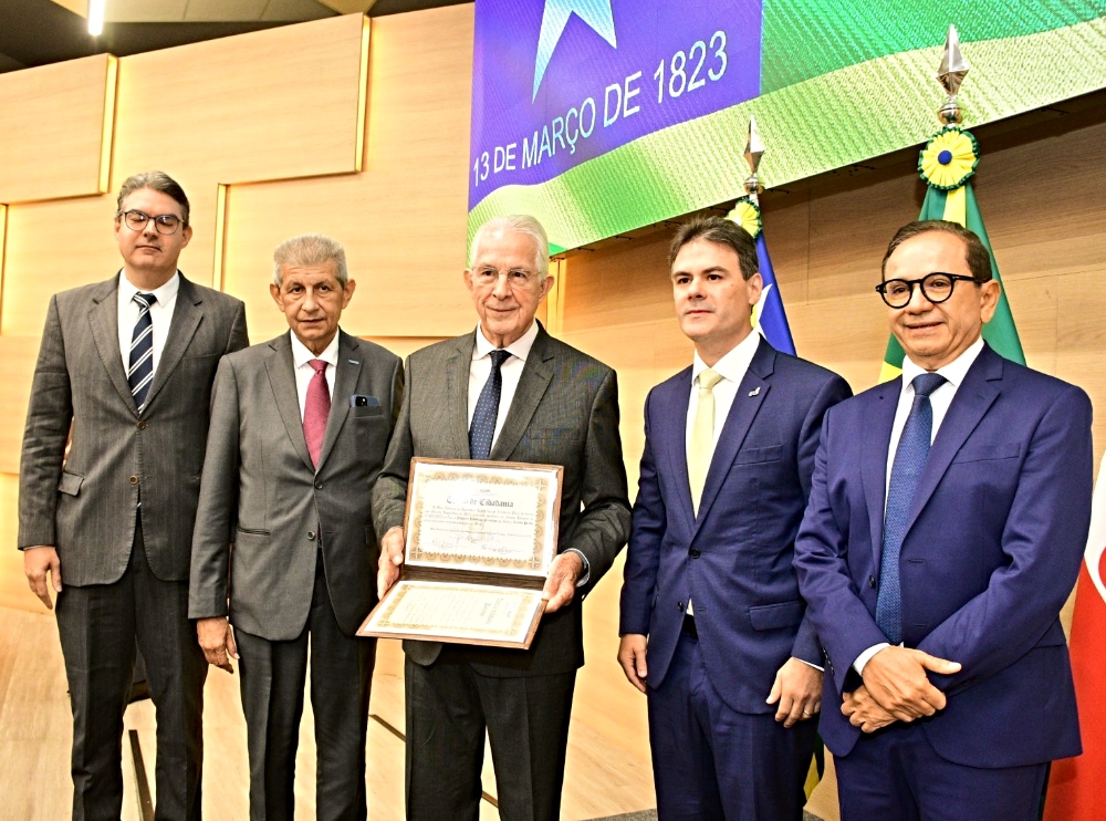 Carlos Prado recebe Título de Cidadania Piauiense em sessão na Alepi