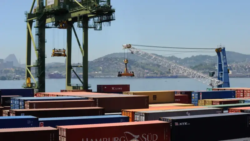 Estudo aponta Brasil como principal beneficiado após derrubada de tarifas de Trump