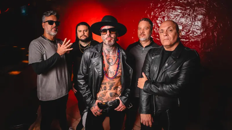 Entenda como banda detonautas esboça uma virada pop em álbum programado para março e produzido por pablo bispo e ruxell