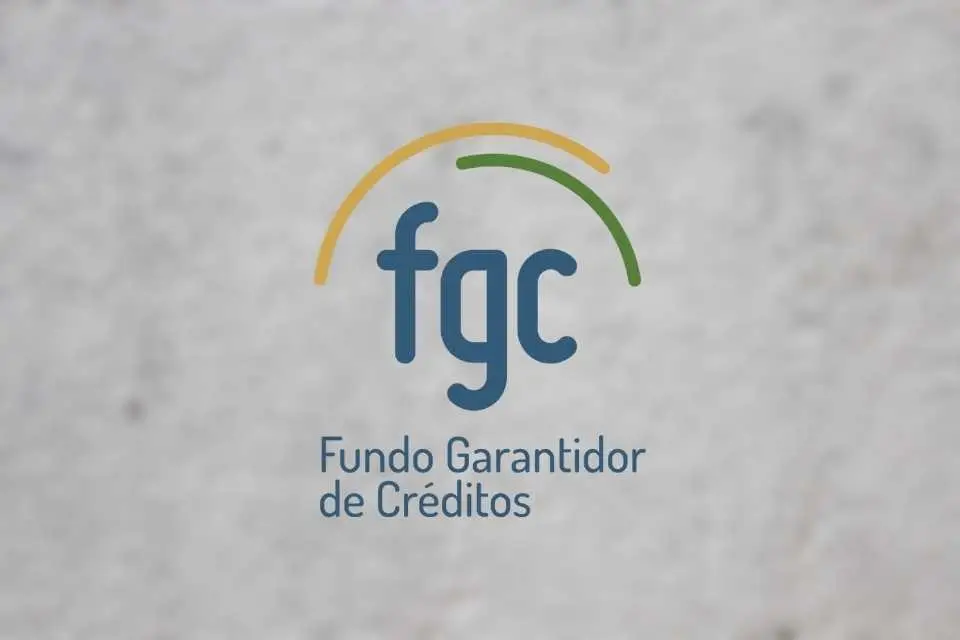 O que é o Fundo Garantidor de Créditos (FGC) e como ele atua após a liquidação do Banco Pleno