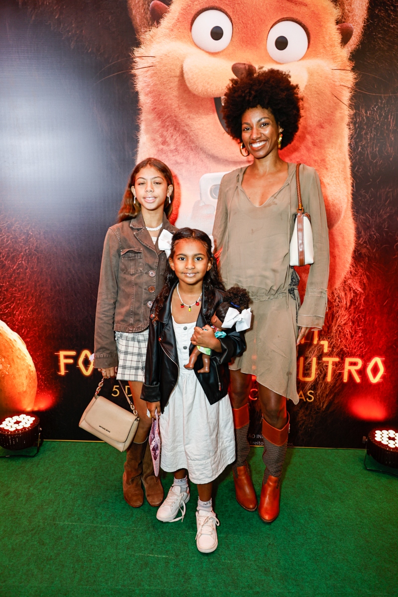 Lua, filha de Viih Tube e Eliezer, rouba a cena em pré-estreia da Pixar