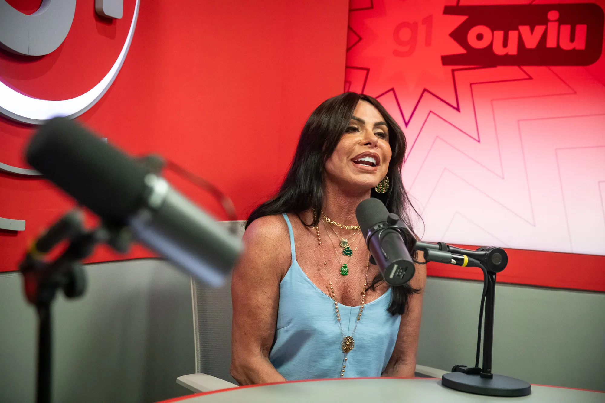 Gretchen nega participação imediata no BBB e destaca novo EP e memes