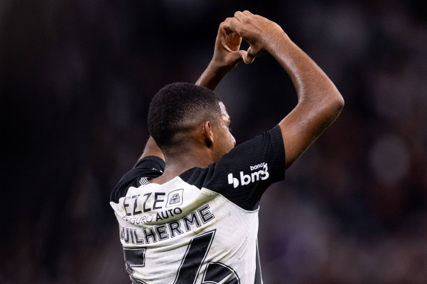 Entenda como gui negão comenta relação com o ‘chefe’ memphis depay no corinthians