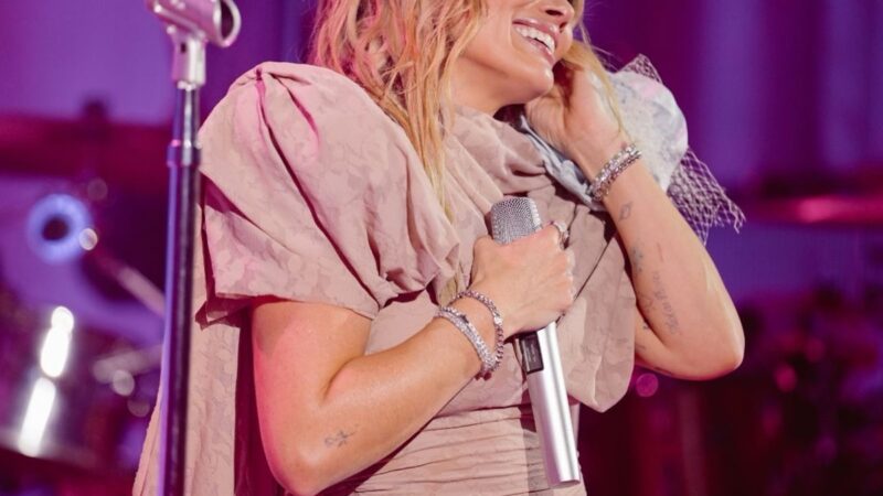 Hilary Duff confirma que faixa sobre distanciamento da irmã integra novo álbum: “parte mais solitária da minha existência”