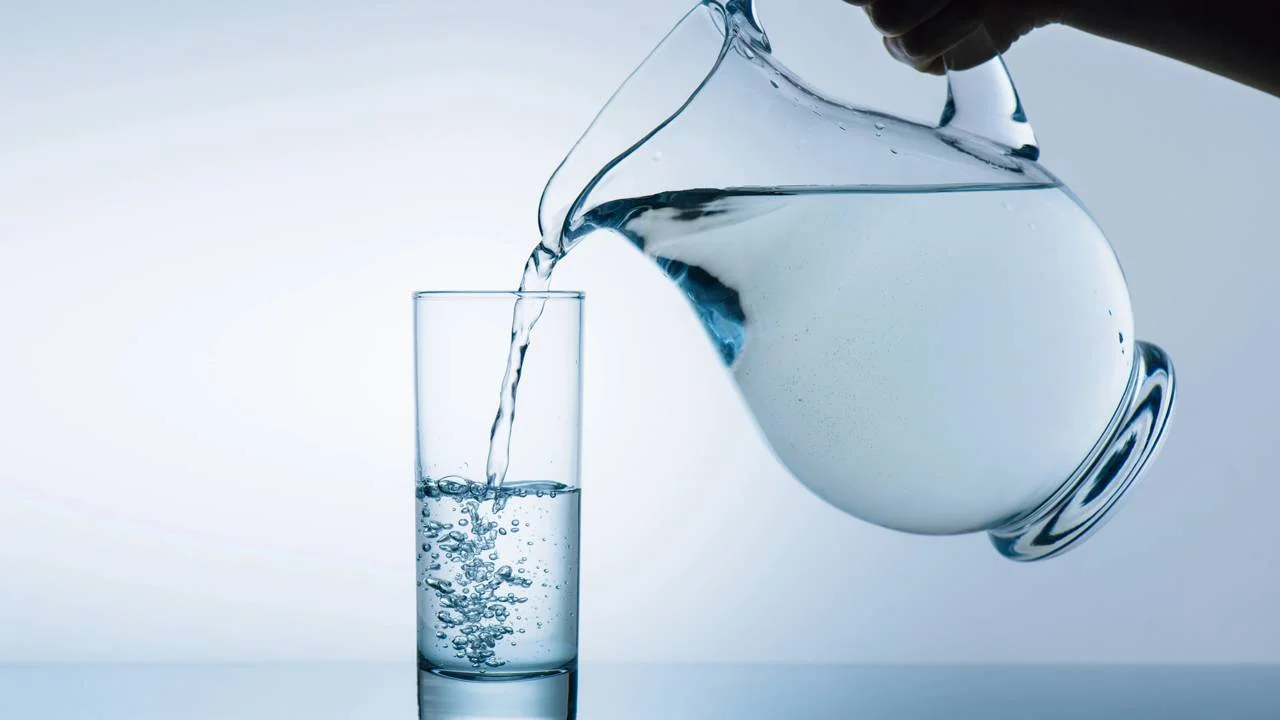Como mudar o hábito de não beber água e manter a hidratação