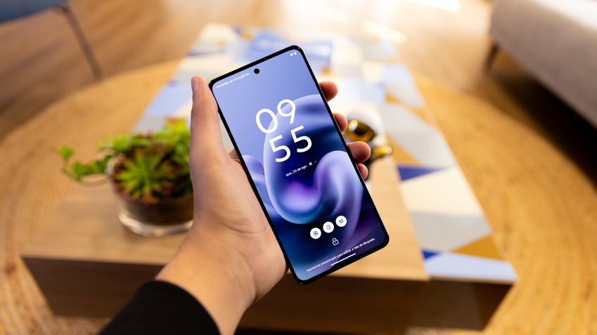 Amazon reduz preço do Moto g86 5G 256 GB para R$ 1.519