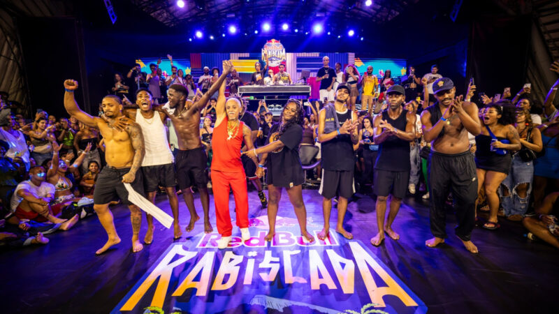 Kenner realiza oficinas de passinho e produção de beats antes da final do Red Bull Rabiscada