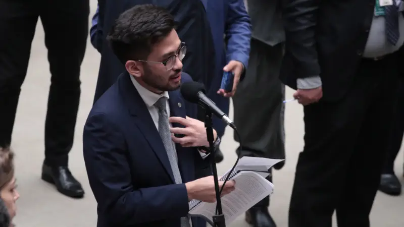 PEC que propõe cálculo do IPVA por peso avança na Câmara, diz Kim Kataguiri