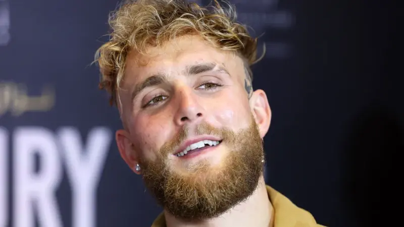 Irmãos Paul divergem sobre apresentação de Bad Bunny no intervalo do Super Bowl