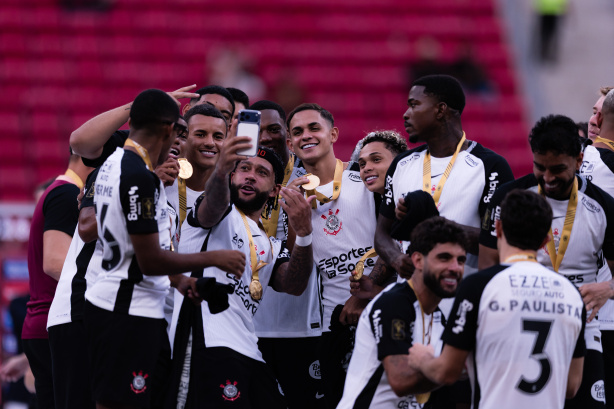 Corinthians conquista Supercopa Rei com vitória sobre Flamengo e amplia sucesso em mata-matas