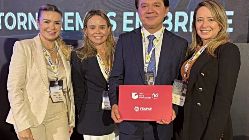 Neuri Freitas é homenageado em SP durante celebração dos dez anos do MBA PPP e Concessões