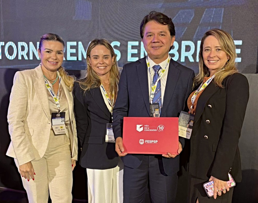 Neuri Freitas é homenageado em SP durante celebração dos dez anos do MBA PPP e Concessões