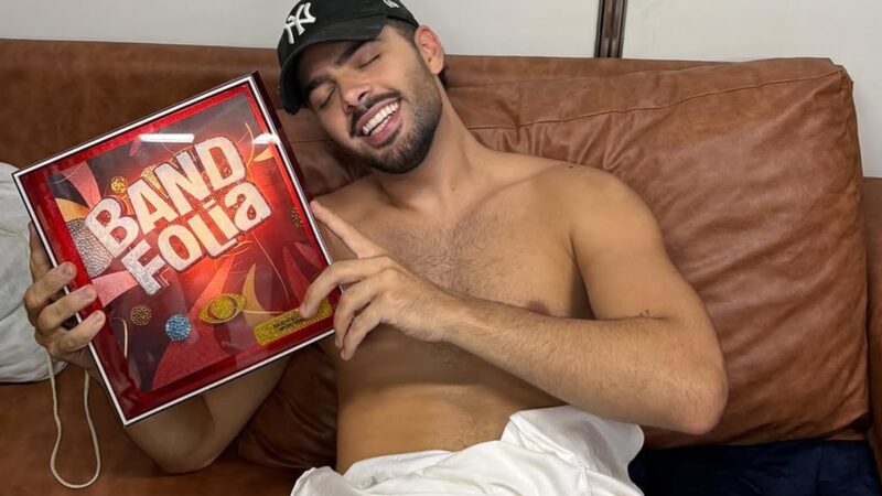 Pedro Sampaio é o primeiro artista de fora da Bahia a vencer Troféu Band Folia de “Hit do Verão”