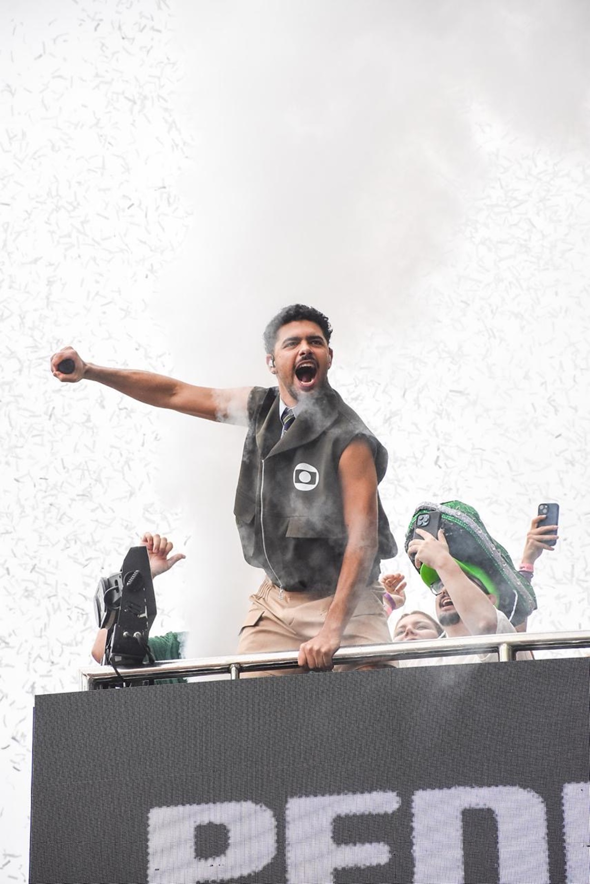 Pedro Sampaio encerra Carnaval 2026 com blocos em BH e SP e apresenta novo feat internacional