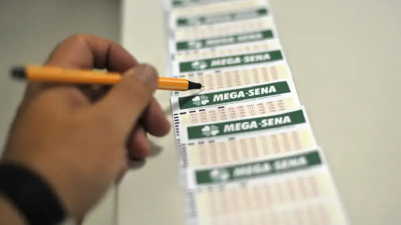 Quanto rende o prêmio de R$ 130 milhões da Mega-Sena em diferentes aplicações