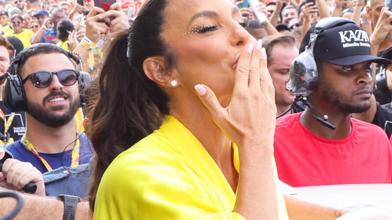 Saiba mais sobre quem pede, pede!: ivete sangalo causa frisson ao chegar no ibirapuera para comandar seu 1º bloco em sp