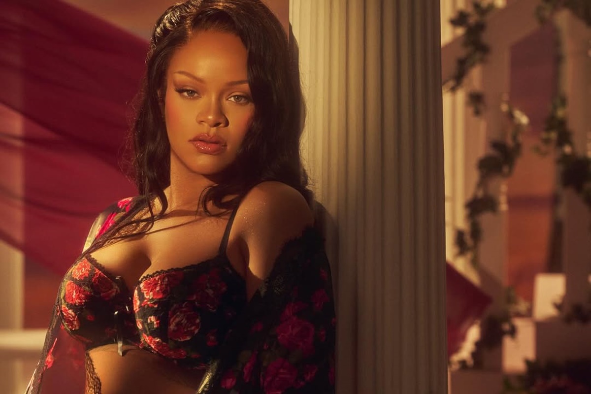 Rihanna publica vídeo em estúdio e mostra rotina entre negócios e família