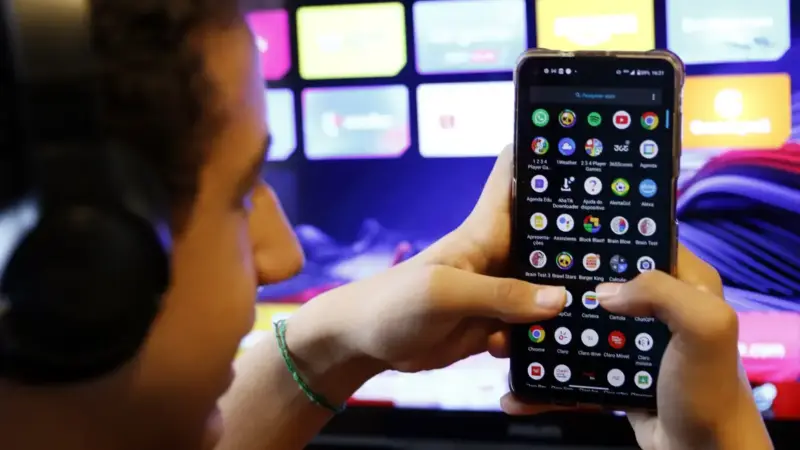 Governo revoga parte do aumento do imposto de importação para smartphones e eletrônicos