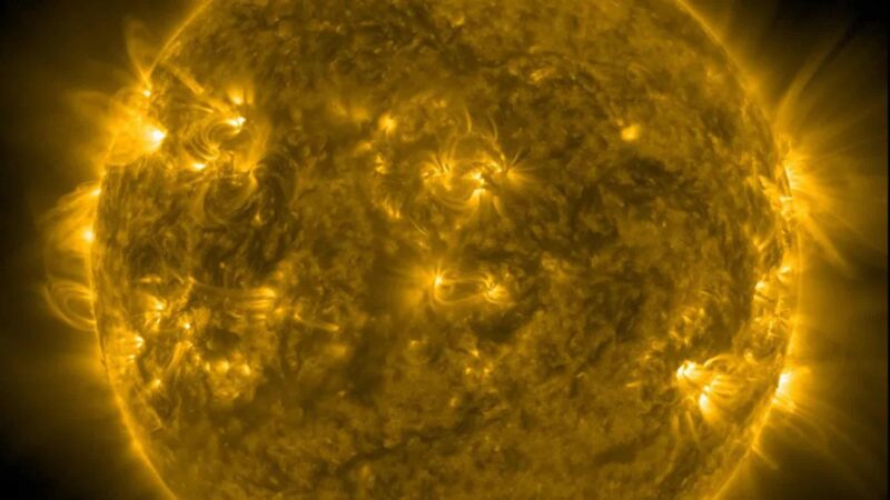 Quantas Terras cabem no Sol?