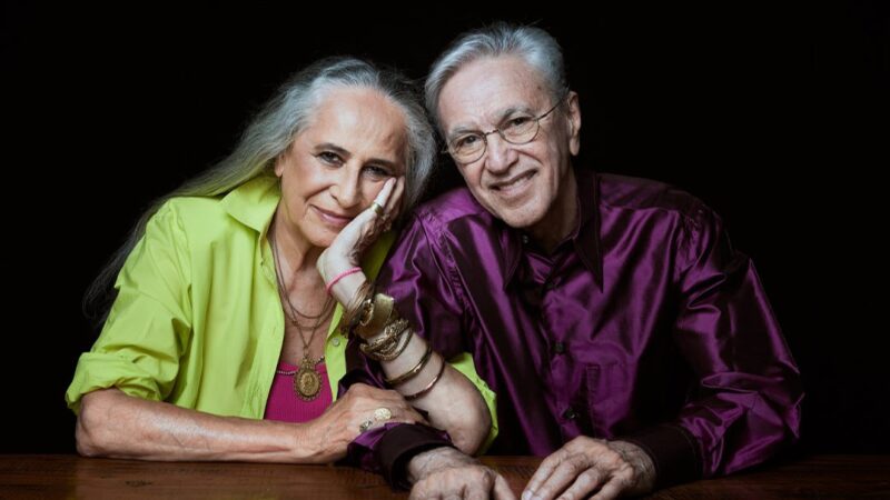 Caetano Veloso e Maria Bethânia conquistam Grammy de Melhor Álbum de Música Global com disco ao vivo