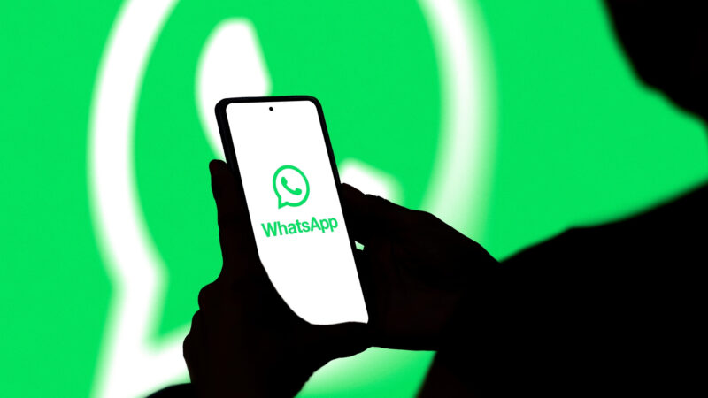 WhatsApp desenvolve ajustes automáticos de privacidade para jovens no Brasil