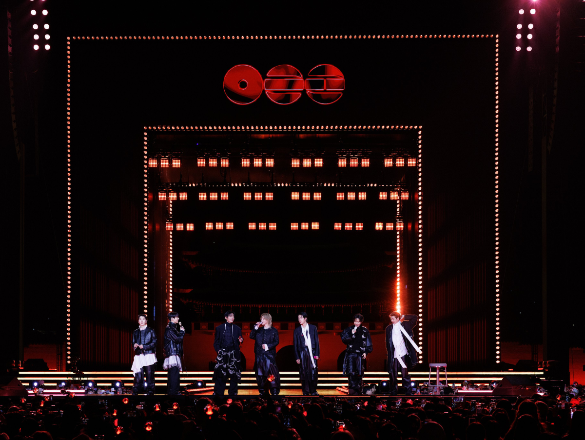BTS reúne multidão na volta do hiato militar e registra audiência recorde na Netflix