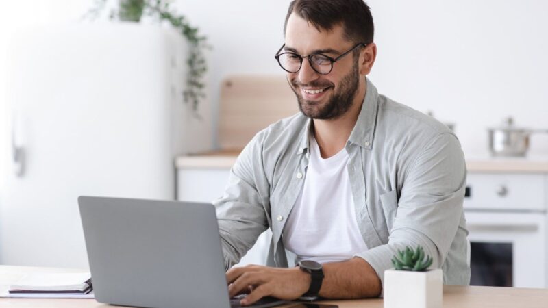 Home office: 75 vagas de trabalho remoto disponíveis em 04/03