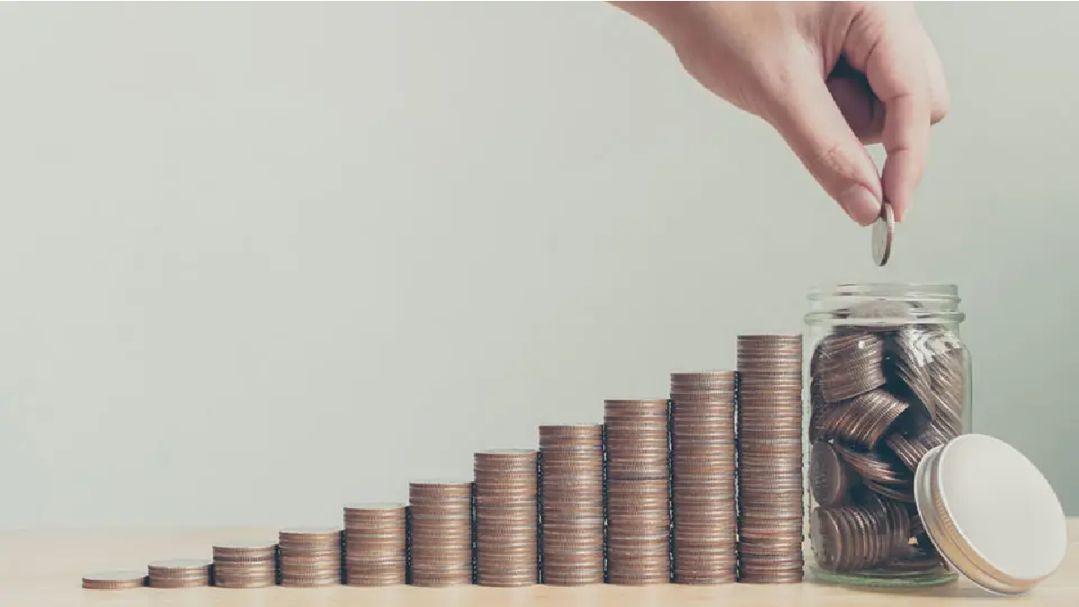 Como juntar R$ 20 mil até o fim do ano: quanto é preciso guardar por mês