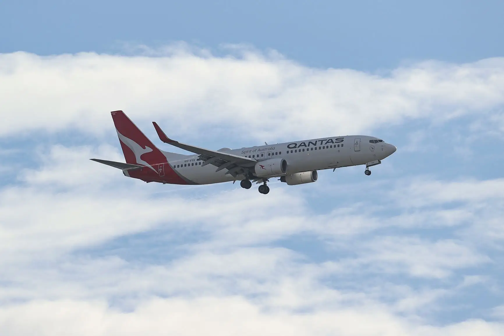 Qantas aceitará pagar A$ 105 milhões (R$ 388 milhões) por cancelamentos durante a pandemia após acordo judicial