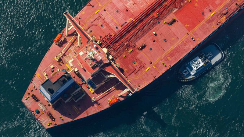 Fechamento do Estreito de Ormuz é oficializado e pode pressionar preços do fertilizante e do petróleo