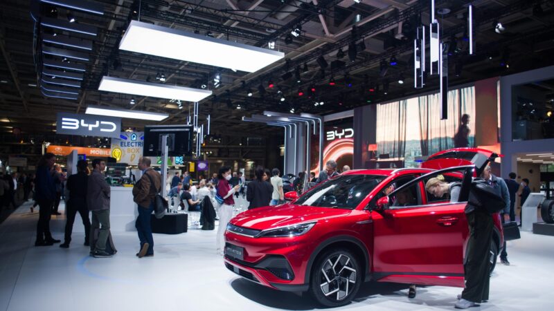 BYD apresenta baterias mais potentes e recarga ultrarrápida em tentativa de recuperar vendas domésticas