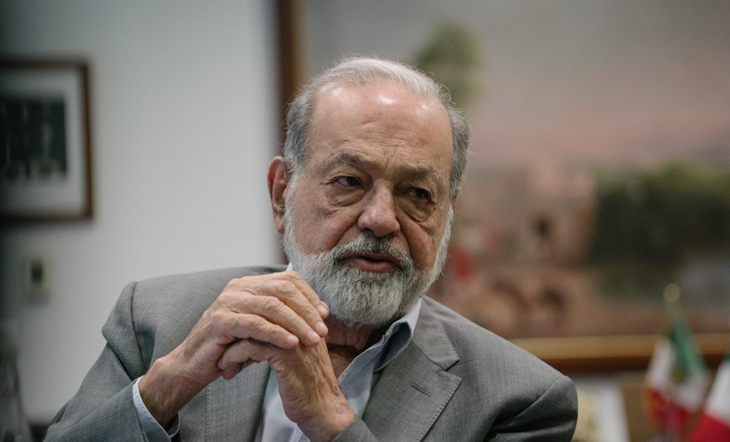 America Movil, dona da Claro, busca comprar ativos de telecom do Grupo Salinas na Colômbia