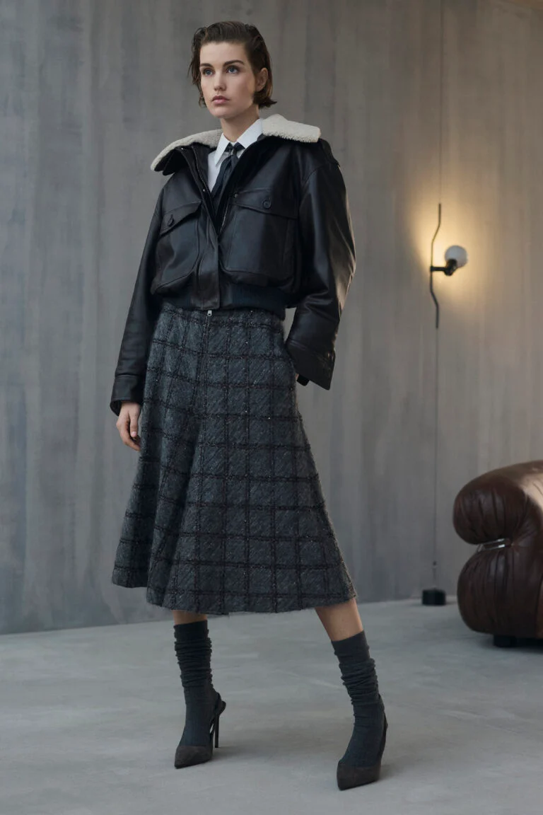 Brunello Cucinelli revela coleção de inverno 2026 na Semana de Moda de Milão