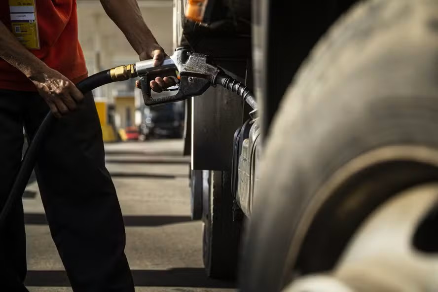 Estados concordam em zerar ICMS na importação do diesel; União compensará