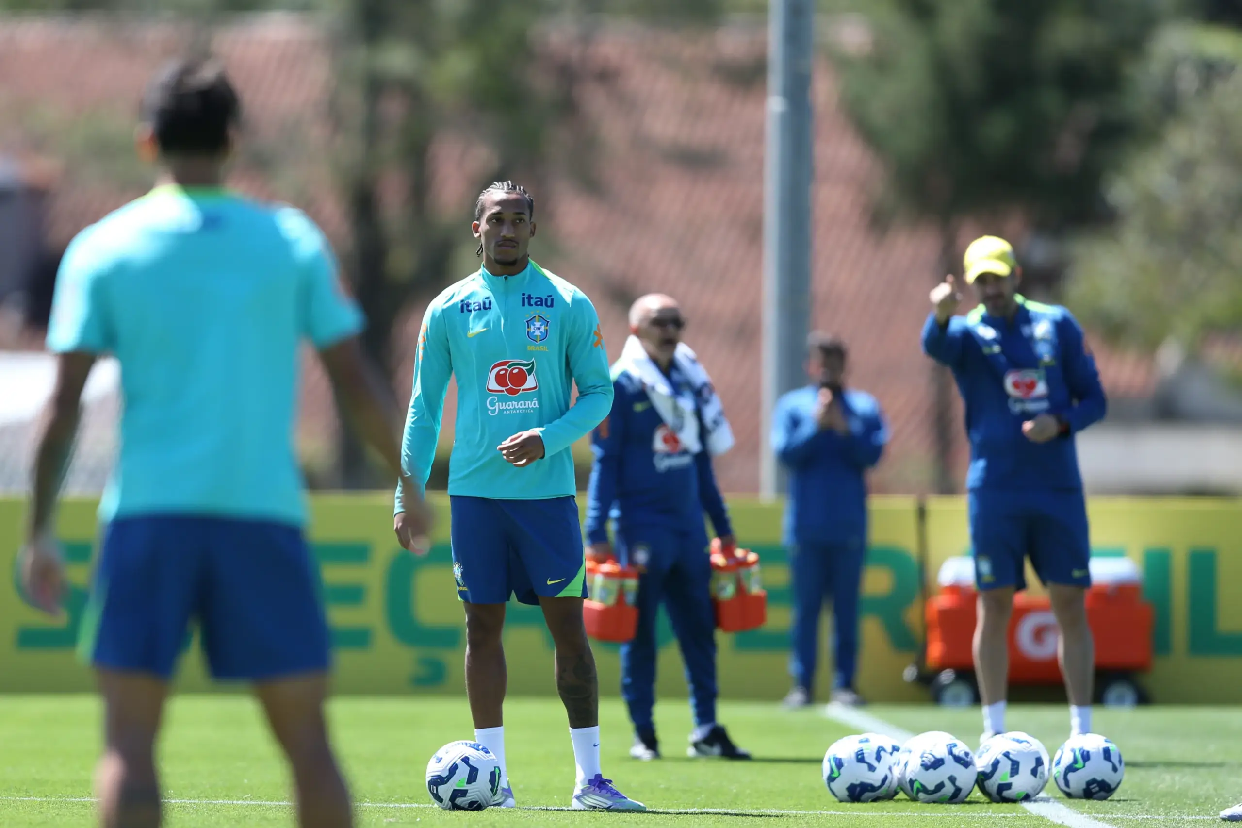 Felipe Melo compara atual Seleção com time de 2010 e aponta semelhanças
