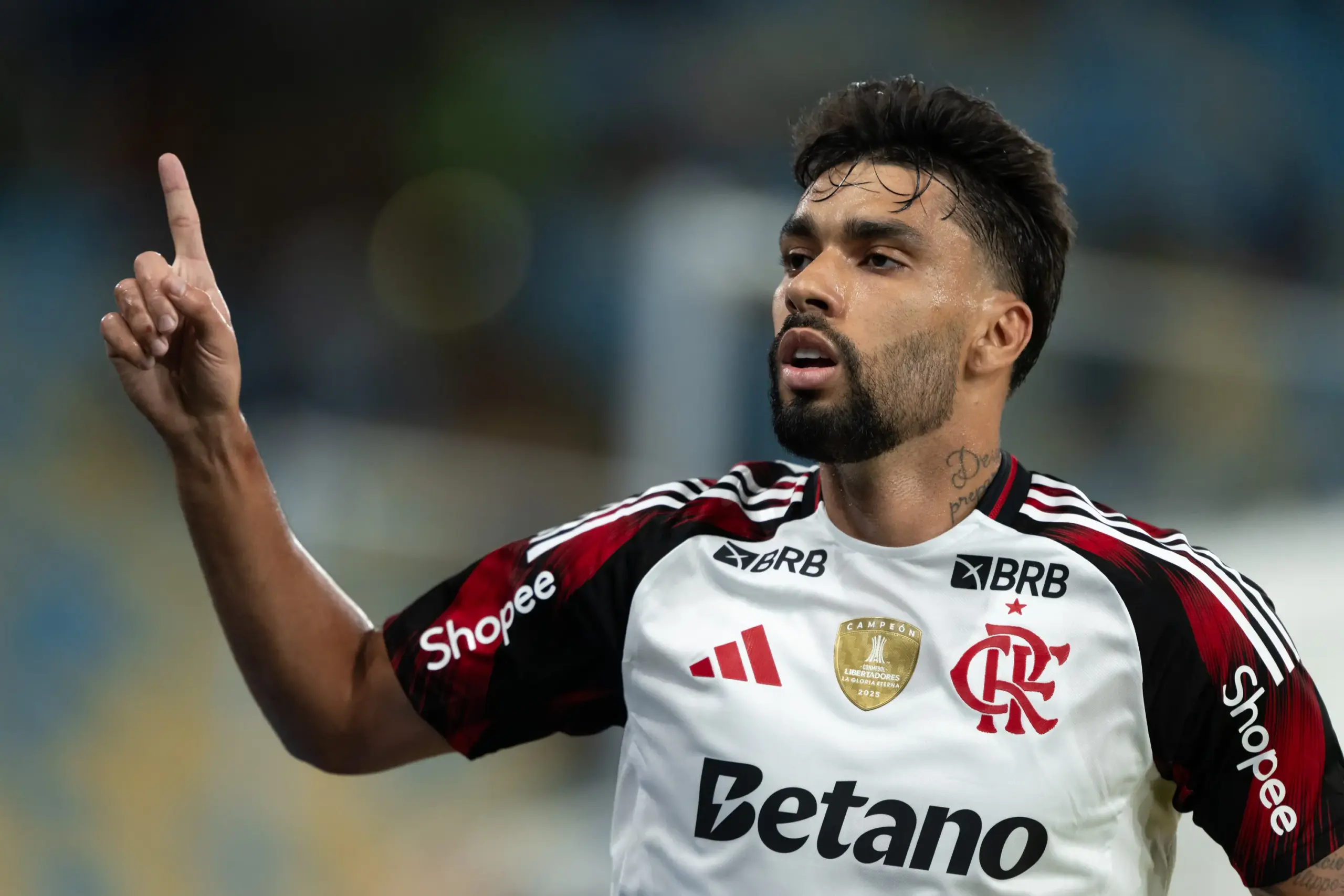 Paquetá busca primeiro título conquistado em campo pelo Flamengo na final contra o Fluminense