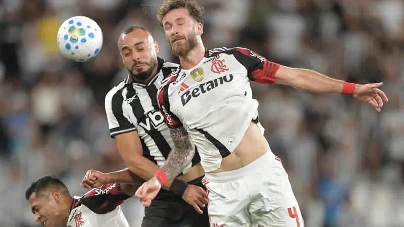 Derrota por 3 a 0 para o Flamengo aumenta pressão sobre Martín Anselmi no Botafogo