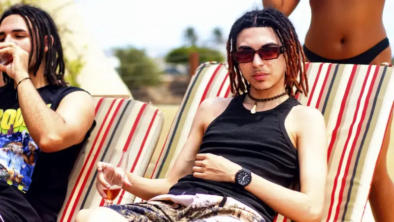 AIMÊ: jovem brasileiro de 16 anos que mistura trap nacional com rimas em inglês