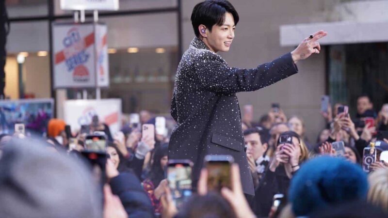 BTS volta aos palcos com show ao vivo na Netflix em 21 de março