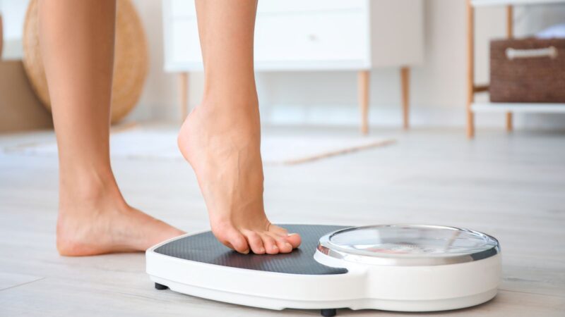 Jovens com rotina rígida de controle do corpo apresentam pior saúde mental, aponta estudo