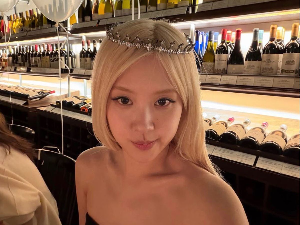 ROSÉ, do BLACKPINK, é a primeira artista de K-pop a vencer um BRIT Award