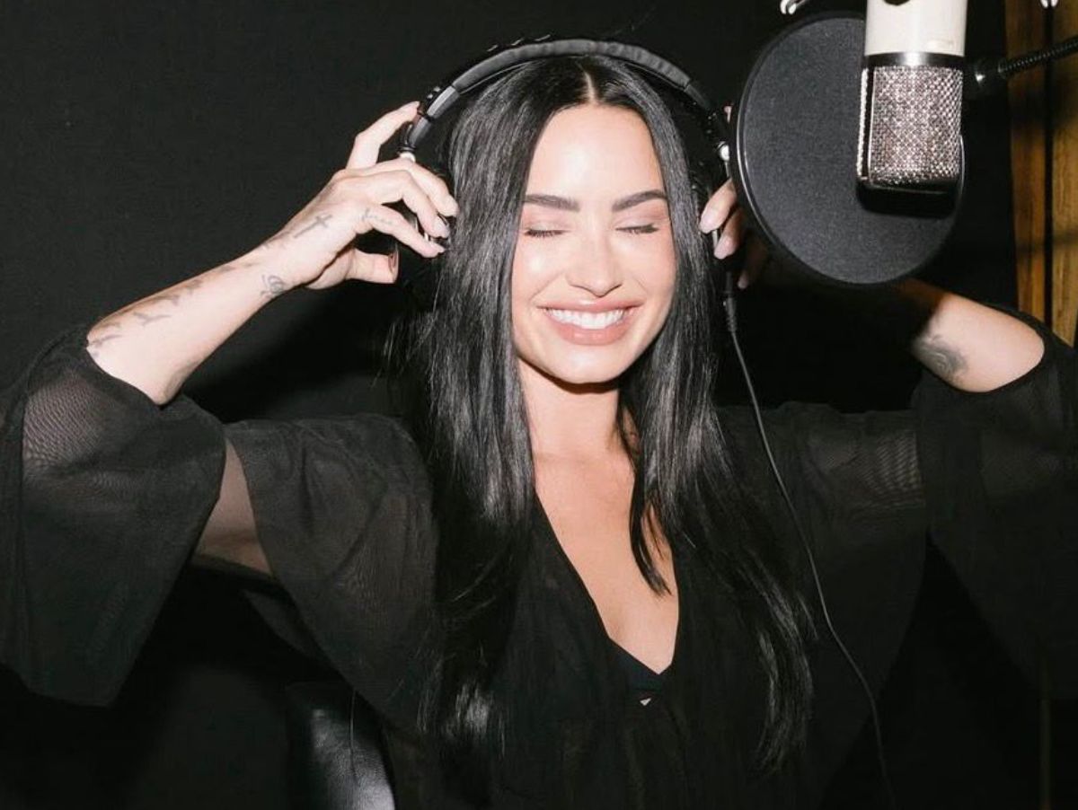 Demi Lovato afirma que avisou antes de cantar “Heart Attack” em evento sobre saúde do coração