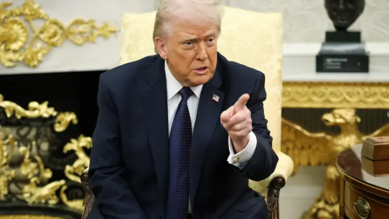 Trump anuncia corte de todas as relações comerciais com a Espanha