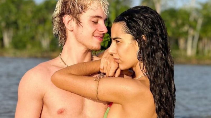 Marina Sena comemora permanência de Juliano Floss no BBB 26 com grito na janela