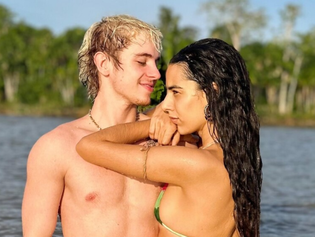 Marina Sena comemora permanência de Juliano Floss no BBB 26 com grito na janela