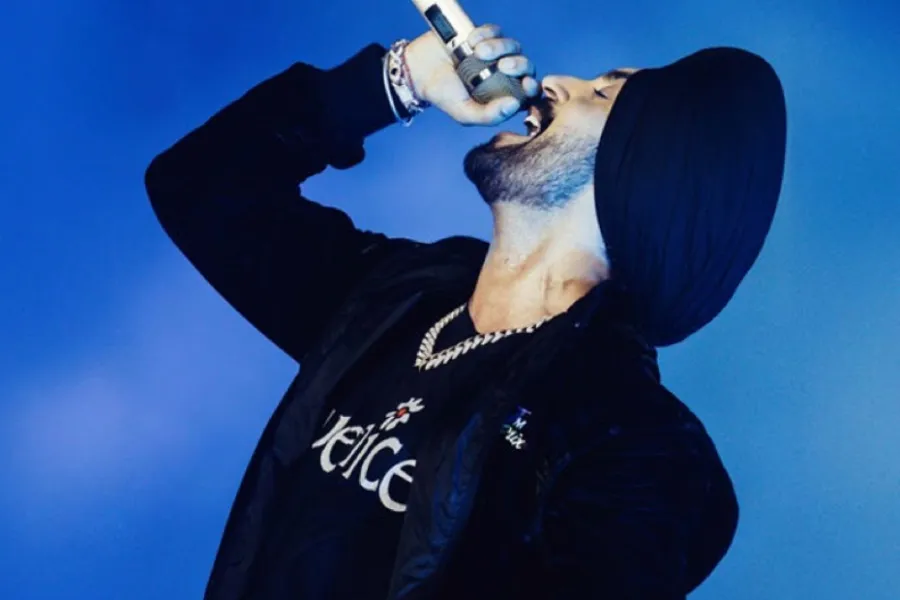 Turnê “Dil‑Luminati” de Diljit Dosanjh em 2024 gerou impacto econômico de US$ 103 milhões, diz EY